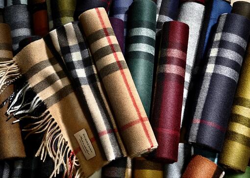 巴寶莉（BURBERRY） Classic Cashmere 經典羊絨圍巾 100%羊絨材質 多色可選