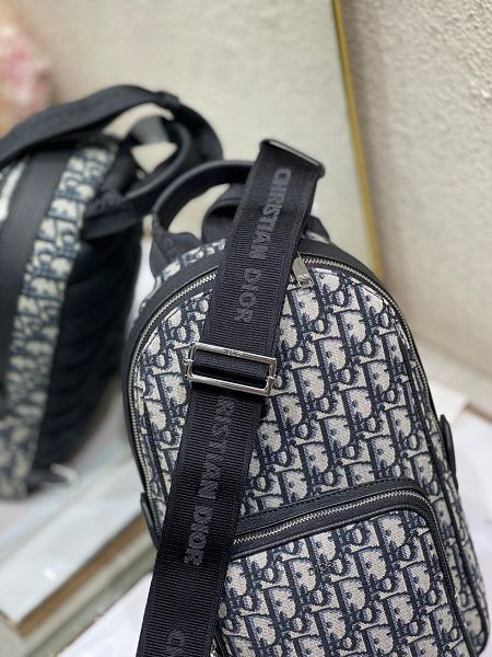 Dior包包 迪奧2022新款手提包 DS013拉鏈口袋雙肩包後背包