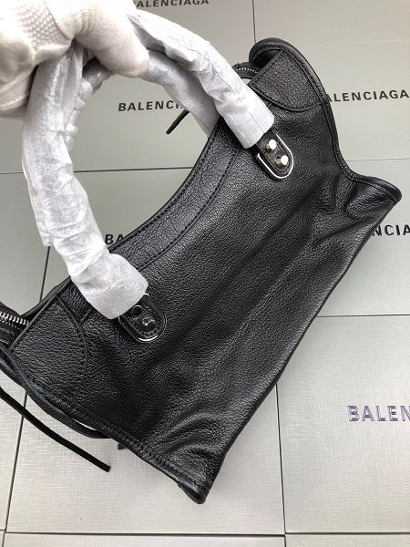 balenciaga包包 巴黎世家2021新款手提包　ZJ111502羊皮單肩斜挎包