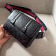gucci包包 古馳2022新款手提包 DSG3301-5男士黑色印花壓紋斜跨包單肩包