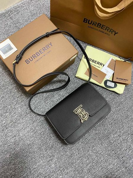burberry包包 巴寶莉2022新款手提包 DS11200鎖扣包單肩斜挎包