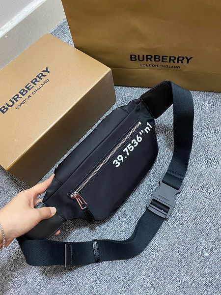 burberry包包 巴寶莉2022新款腰包 DS011101時尚斜挎包