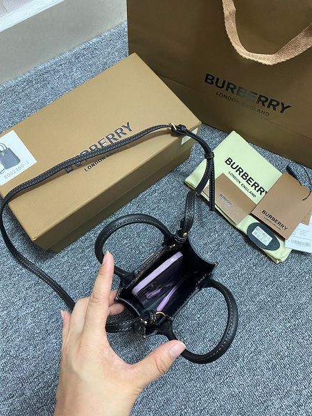 burberry包包 巴寶莉2022新款手提包 DS112002Frances 托特包單肩斜挎包