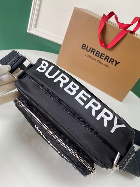 burberry包包 巴寶莉2022新款手提包 DS011104相機包單肩斜挎包