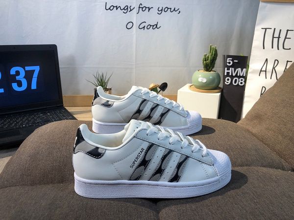 Adidas Originals Superstar 2023最新女款貝殼頭低幫百搭休閒板鞋