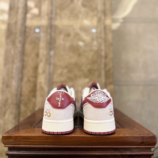 Gucci x Travis Scott x Air Jordan 1 Low 2025最新男女款低幫倒鉤古馳聯名蛇年限定米白紅 運動鞋