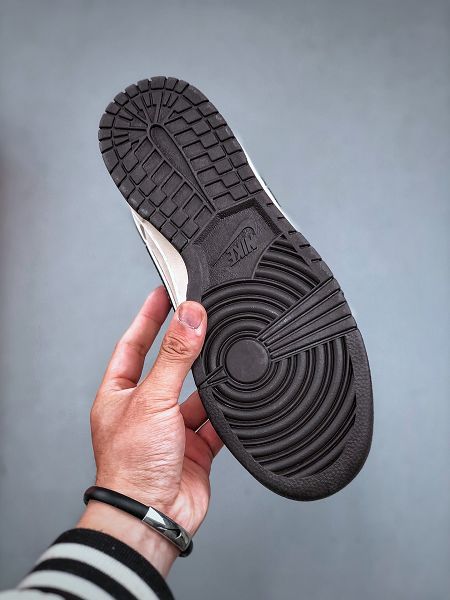 Nike SB Dunk Low 北面聯名Mr.Vera設計師 SUP聯名—黑白灰配色 2025最新男女款低幫休閒運動板鞋