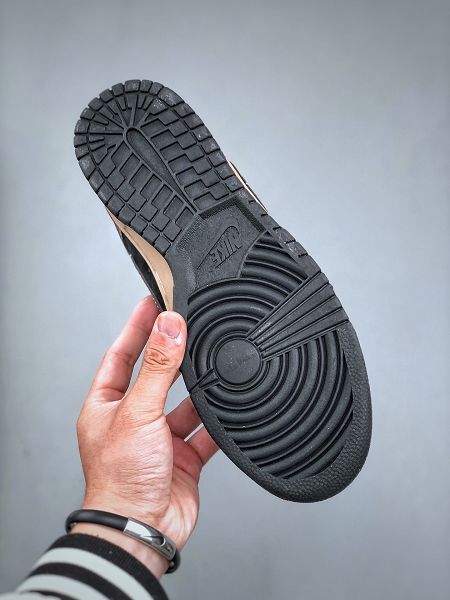Nike SB Dunk Low 北面聯名Mr.Vera設計師 北面聯名 灰棕黑配色 2025最新男女款低幫休閒運動板鞋