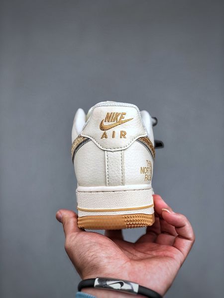 Nike Air Force 1 Low 07 x The North Face 2025最新男女款白黃色板鞋