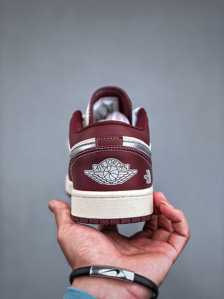 Air Jordan 1 Retro Low x The North Face 2025最新男女款運動鞋 白酒紅小鉤滿天星