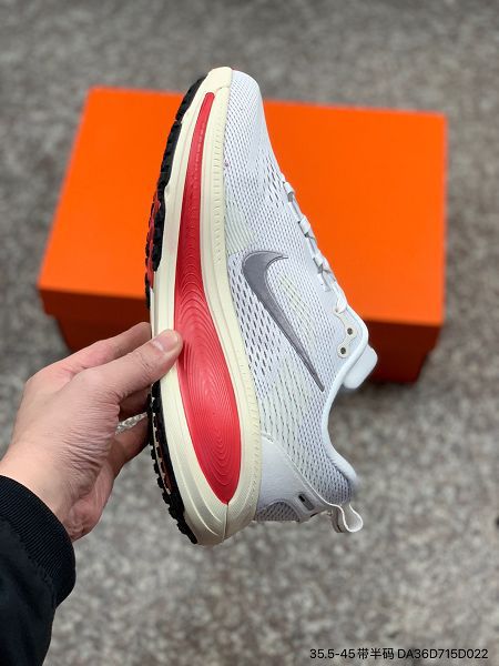 Nike VOMERO 18 2025最新男女鞋 舒適減震防滑 低幫跑步鞋