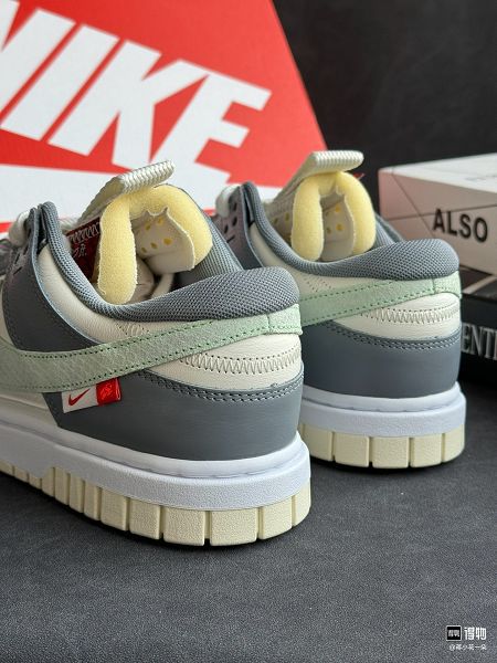 Nike Air Dunk Jumbo 灰米色 2025最新男女款防滑耐磨板鞋