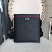 gucci包包 古馳2022新款手提包 DS041511男士單肩斜挎包